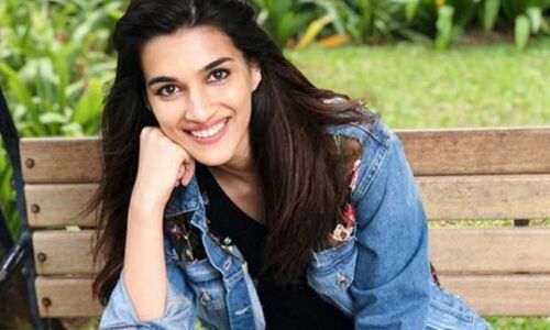 अक्ष्य कुमार के साथ जोड़ी जमाती नजर आ सकती हैं सैनन