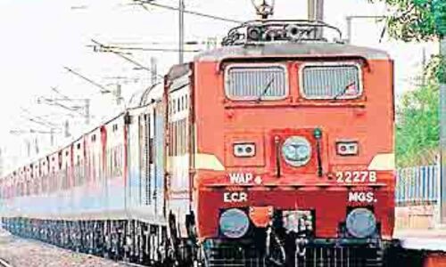 समता एक्सप्रेस के इंजन में जानवर फंसा, एक घण्टे रुकी रही ट्रेन