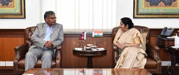 सुषमा स्वराज से मिले नेपाल के उद्योग-वाणिज्य मंत्री