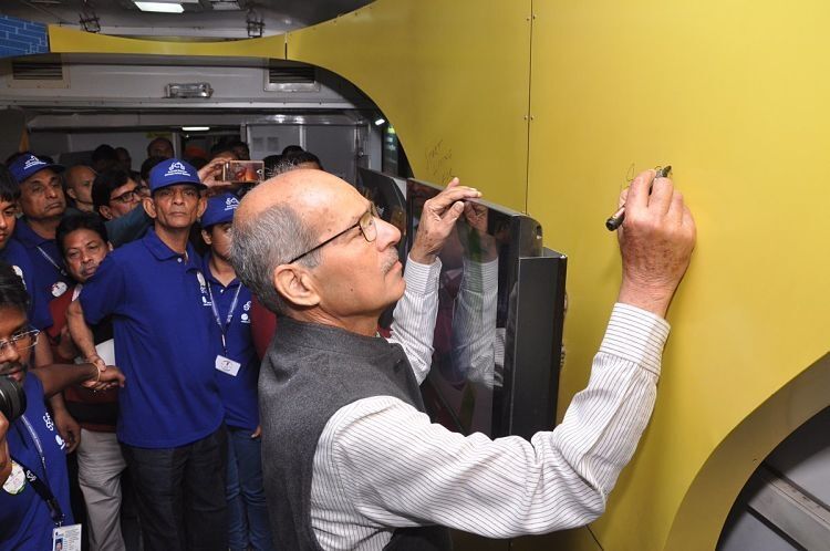 स्मृति-शेष श्री अनिल माधव दवे : बौद्धिक तेज से दमकता था उनका व्यक्तित्व