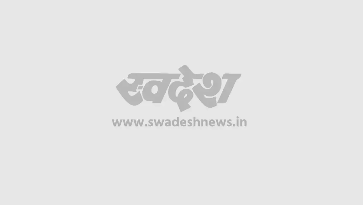 मुख्यमंत्री धामी के हेलीकॉप्टर की इमरजेंसी लैंडिंग, पायलट की सूझबूझ से टला हादसा